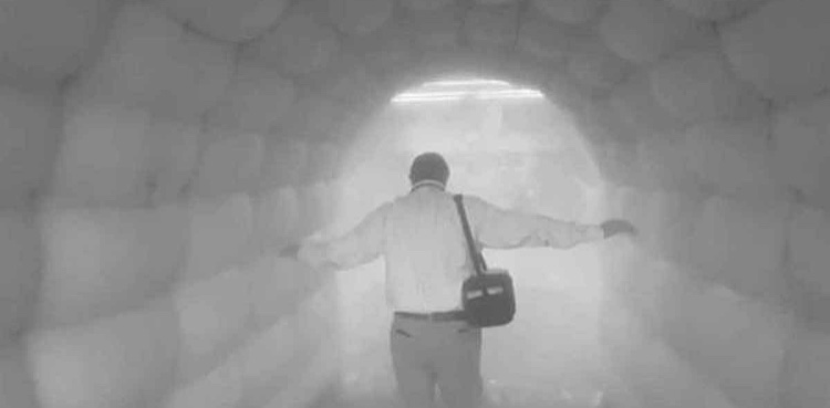 A tunnel in Mexico that cleanses a civilian before they can use public transportation.