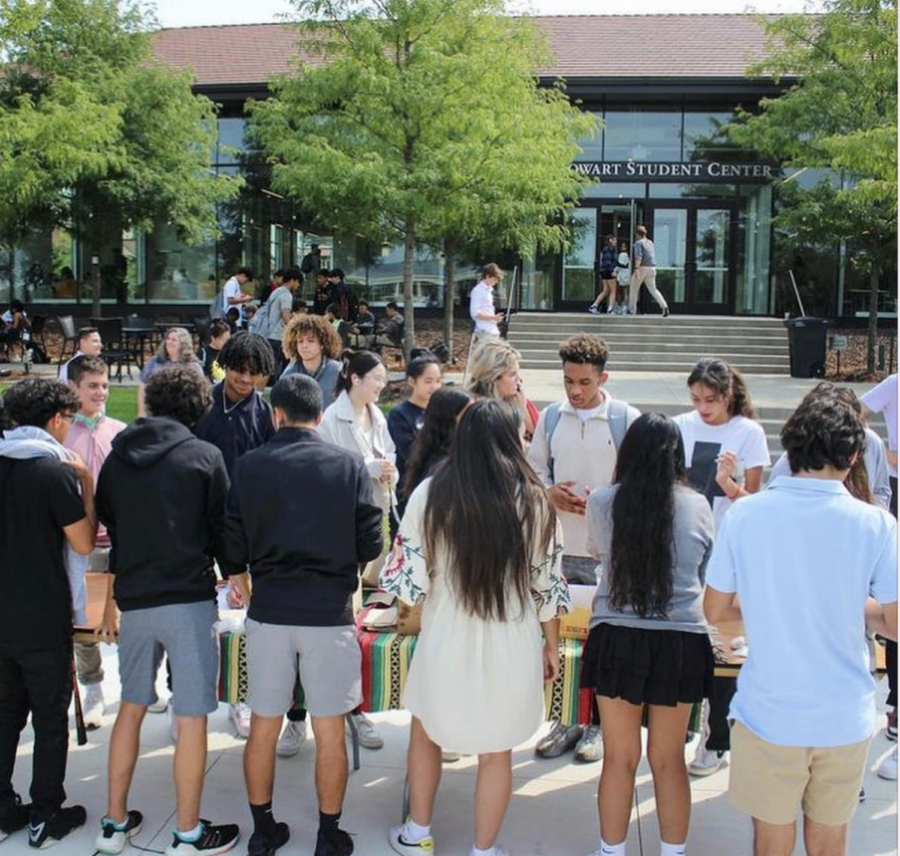 Students gather at an UNIDOS organized churro sale during Hispanic Heritage Month.