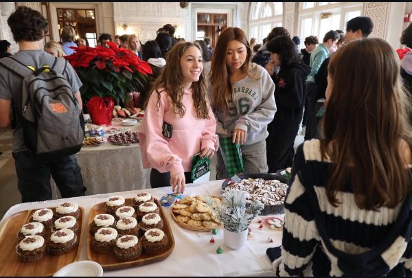 Students study for finals in Caxy Café.