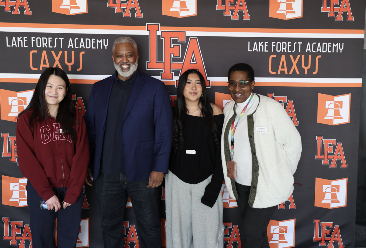 Yiwen Lu ‘25, Mohammad Soiano Bilal, Xitlali Ocote-Arellano ‘25 and Lusanda Mayikana pose for a picture together.