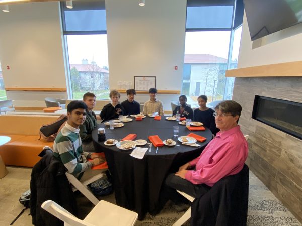 Navigation to Story: Lunch and Learn: LFA’s New Networking Program