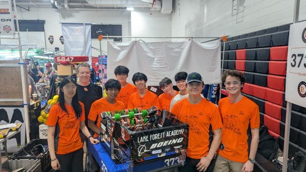 Navigation to Story: LFA Robotics Team Gains Ground at Midwest Regional